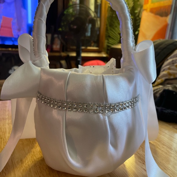 Flower Girl Basket - Picture 2 of 3